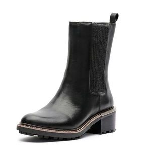 NWB Vince Camuto Booties